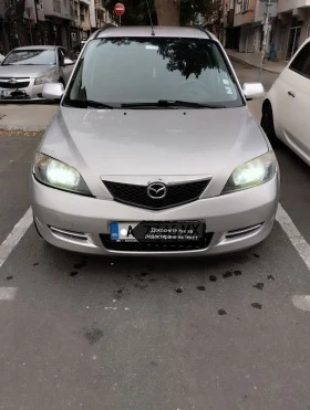  Mazda 2