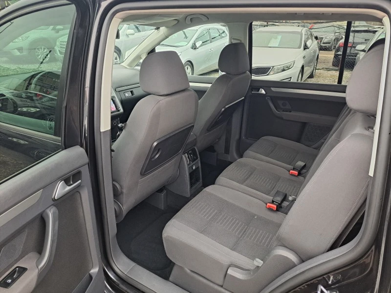 VW Touran 2.0tdi 170ps. Highline - Rline, снимка 12 - Автомобили и джипове - 42623511