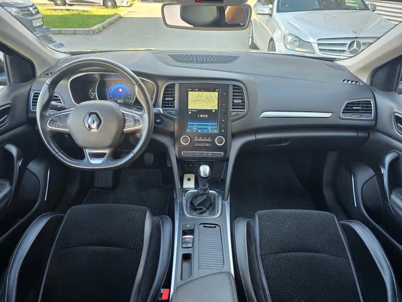 Renault Megane 1.6 dCi, снимка 8 - Автомобили и джипове - 47581031