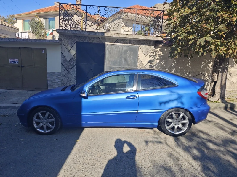 Mercedes-Benz C 220 2.2CDI, снимка 3 - Автомобили и джипове - 47853477