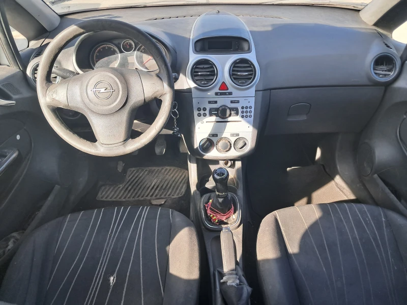 Opel Corsa Gaz, снимка 7 - Автомобили и джипове - 47960558