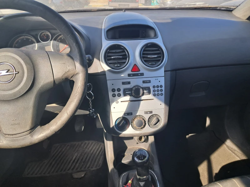 Opel Corsa Gaz, снимка 8 - Автомобили и джипове - 47960558