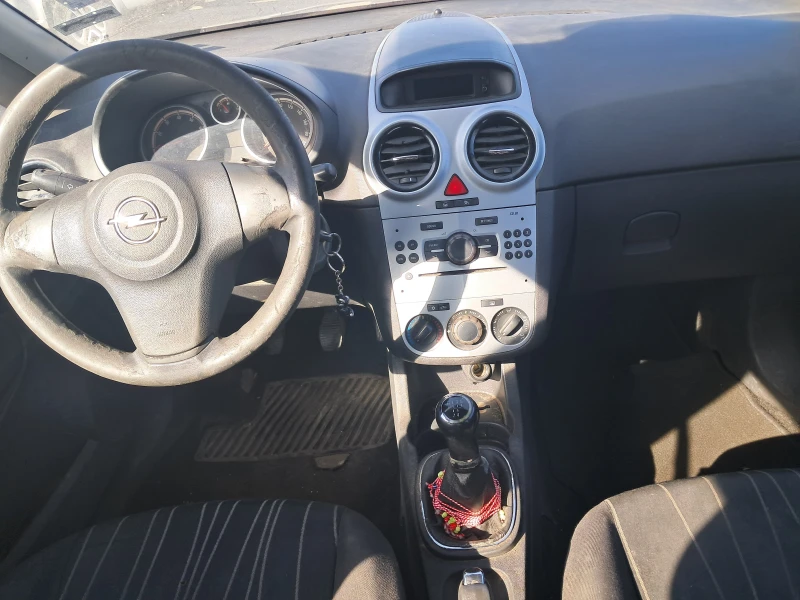 Opel Corsa Gaz, снимка 5 - Автомобили и джипове - 47960558