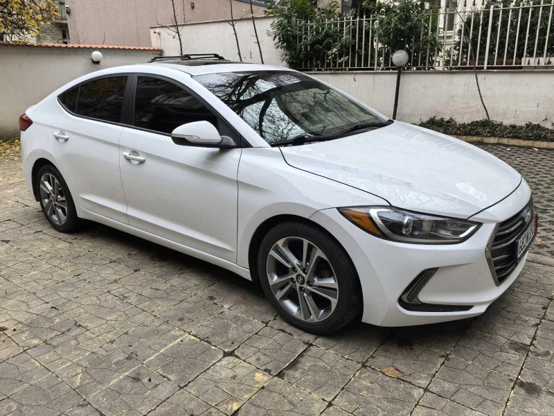 Hyundai Elantra, снимка 4 - Автомобили и джипове - 48271593