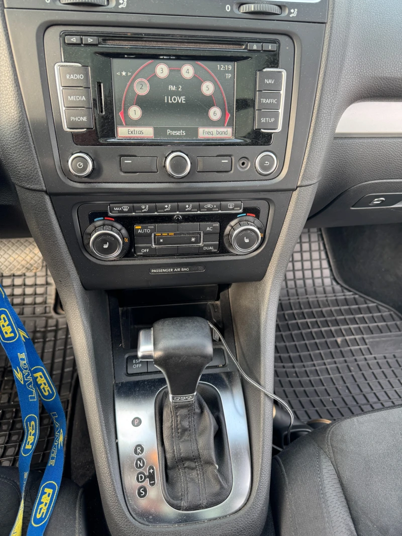 VW Golf 2.0tdi  140к.с., снимка 14 - Автомобили и джипове - 48954447