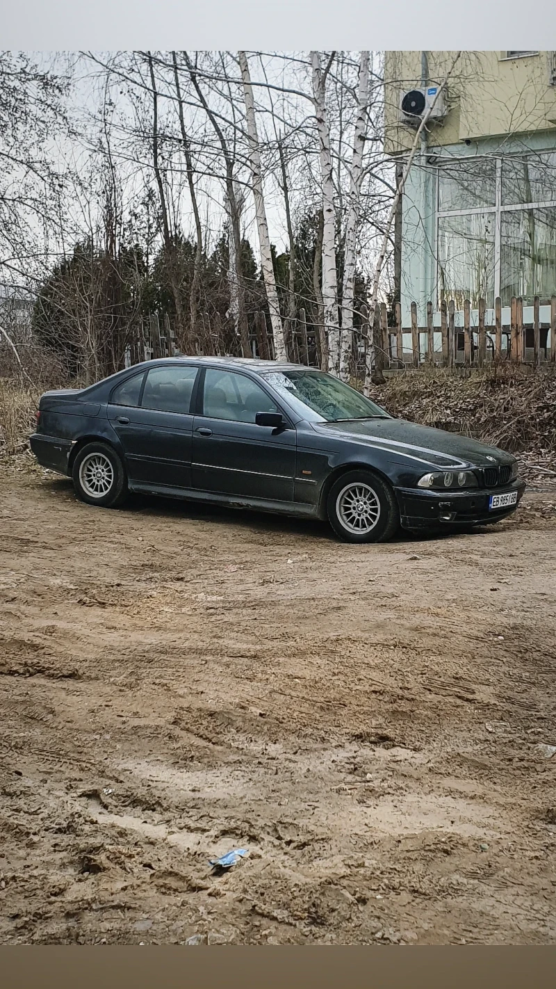 BMW 525, снимка 1 - Автомобили и джипове - 49320229