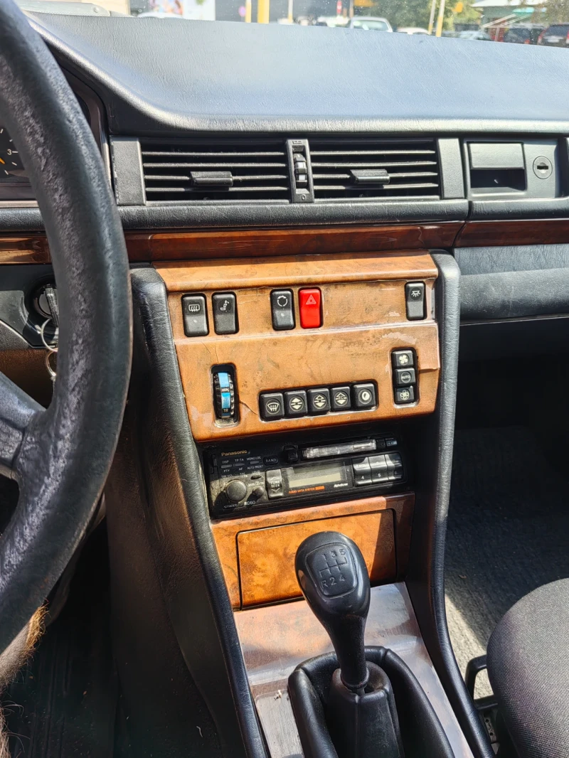 Mercedes-Benz 124, снимка 8 - Автомобили и джипове - 52459886