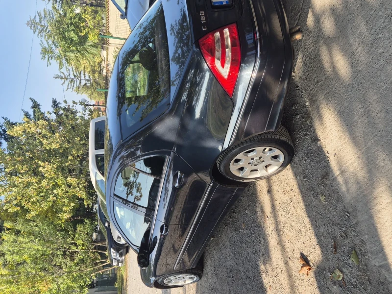Mercedes-Benz C 180 180, снимка 4 - Автомобили и джипове - 52407704