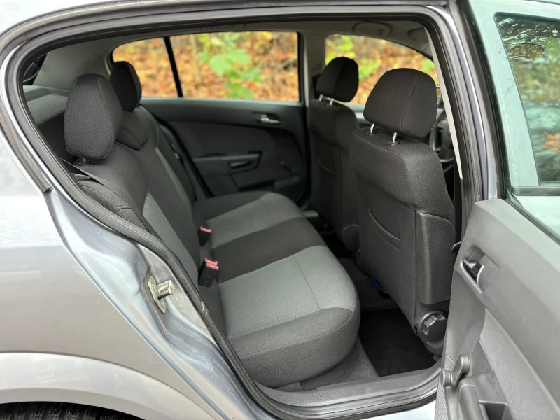 Opel Astra 1.6 twinport 105к.с., снимка 9 - Автомобили и джипове - 52563598