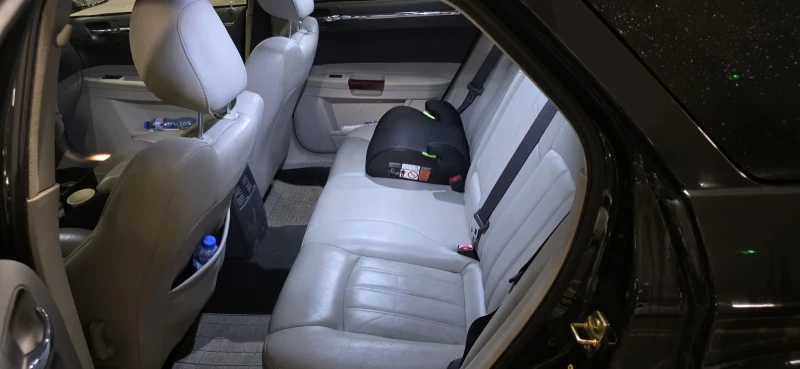 Chrysler 300c 3.5i 4x4 LPG, снимка 10 - Автомобили и джипове - 52859447
