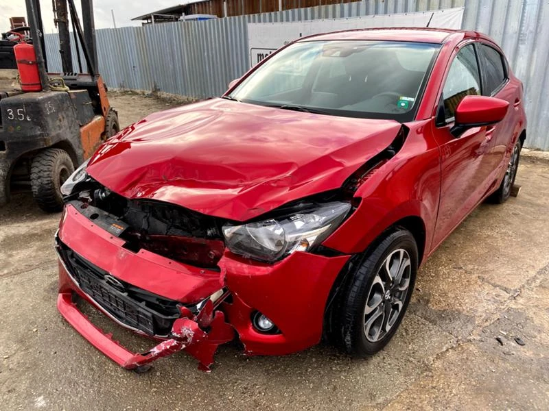 Mazda 2 1.5 на части, снимка 1 - Автомобили и джипове - 32019405