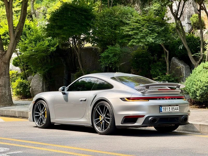 Porsche 911 Turbo S| 641к.с.| ВКЛ.ТЕХНОТЕСТ, снимка 4 - Автомобили и джипове - 55375737