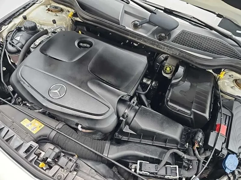 Mercedes-Benz CLA 250 4Matic, снимка 5 - Автомобили и джипове - 56368464