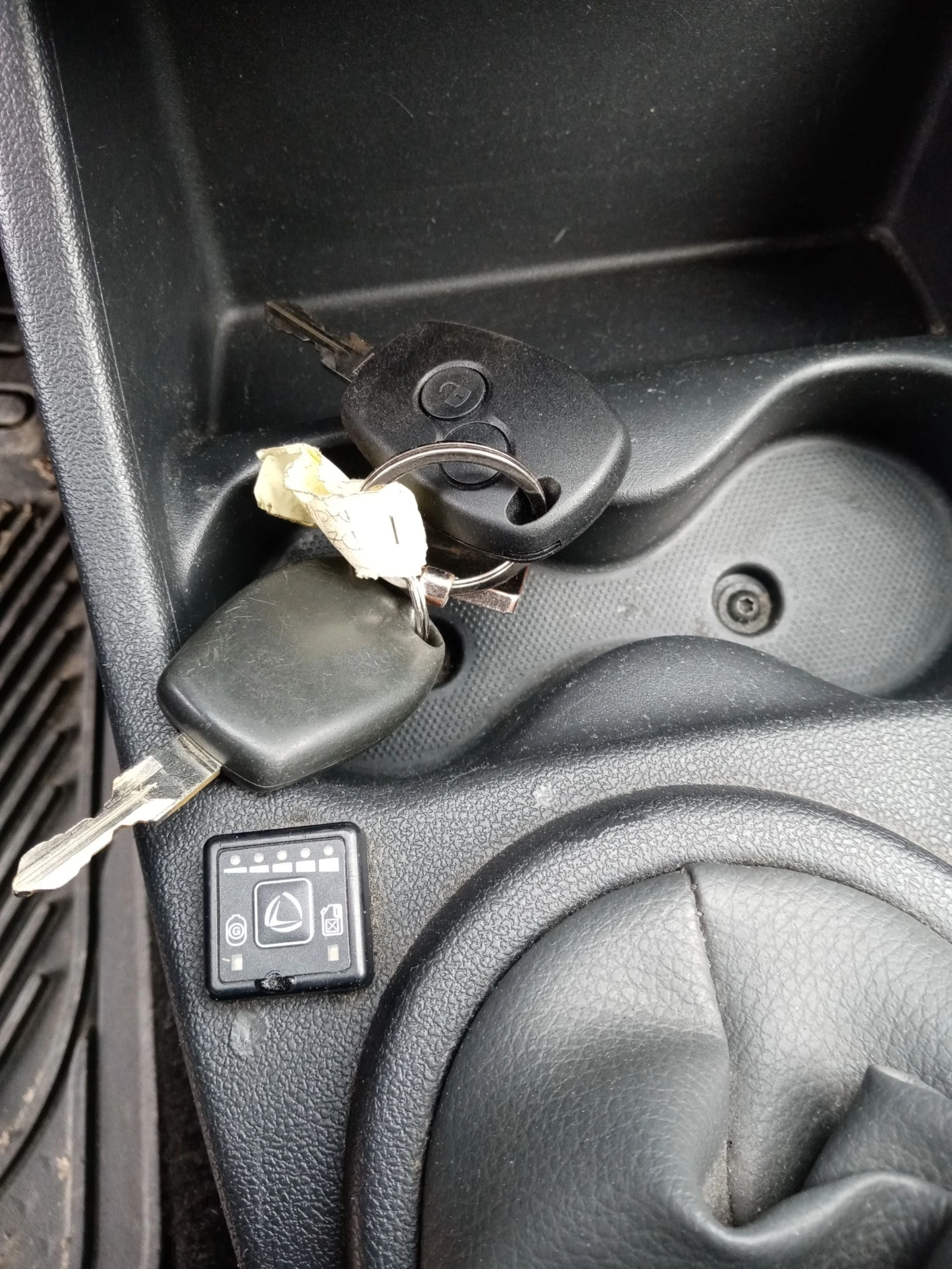 Dacia Sandero 1, 4-75 | Mobile.bg   15