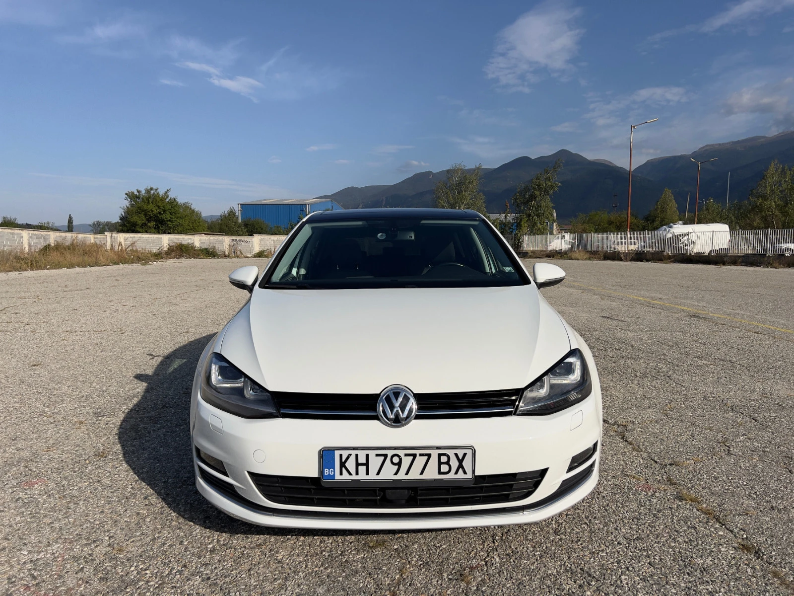 VW Golf 2.0 TDI BLUEMOTION - [1] 