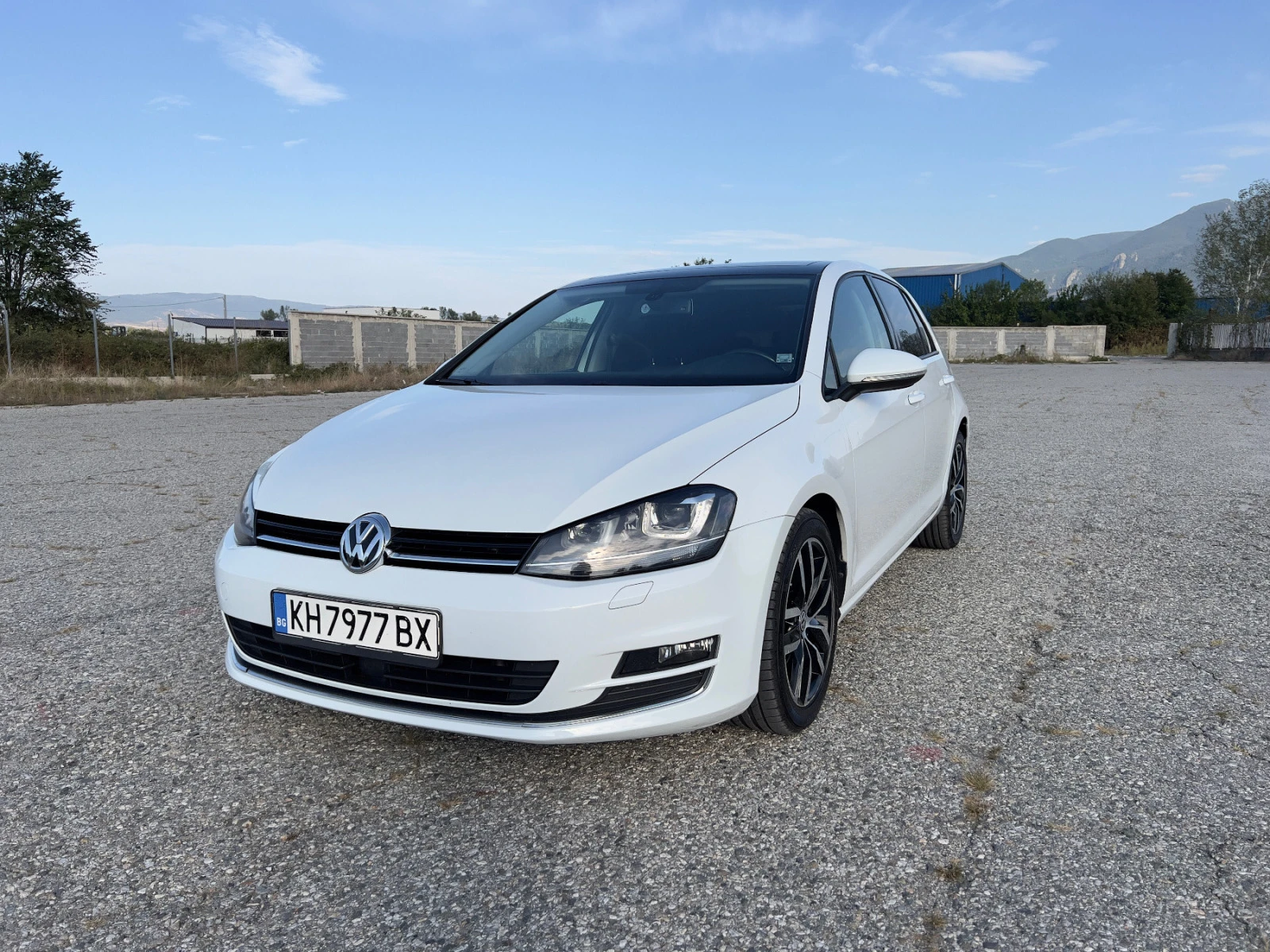 VW Golf 2.0 TDI BLUEMOTION - изображение 2