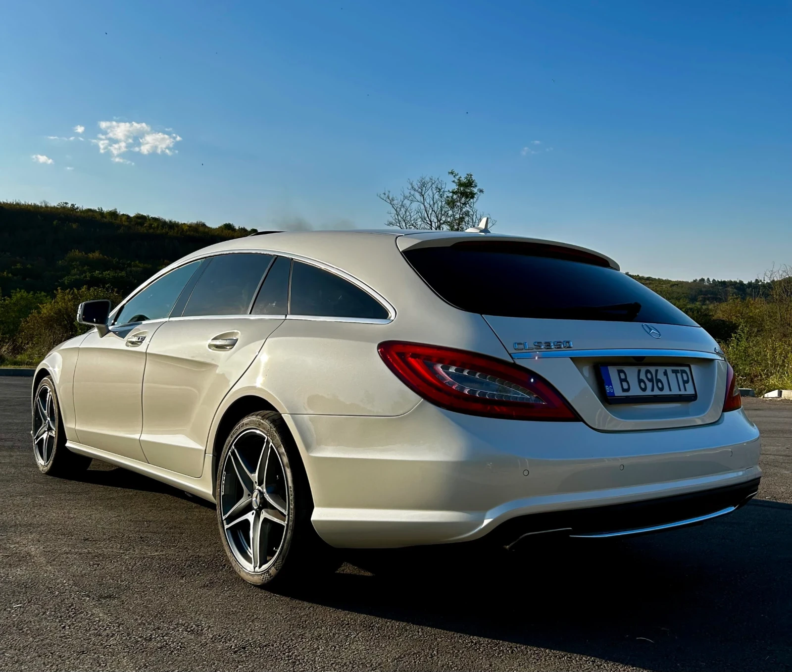 Mercedes-Benz CLS 350 * Full* 4 Matic*  - изображение 3