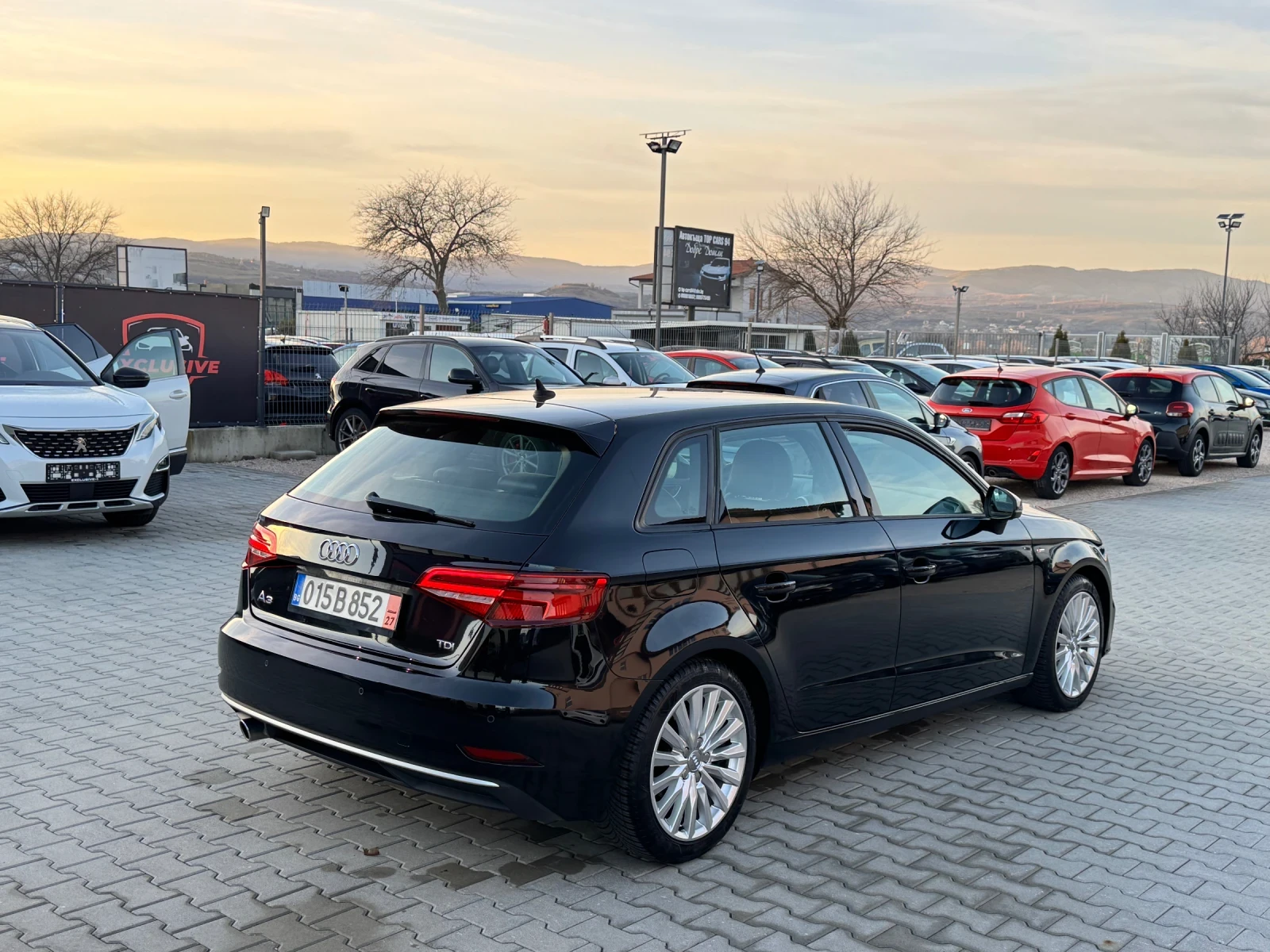 Audi A3 1.6TDI AVTOMAT S-LINE - изображение 4