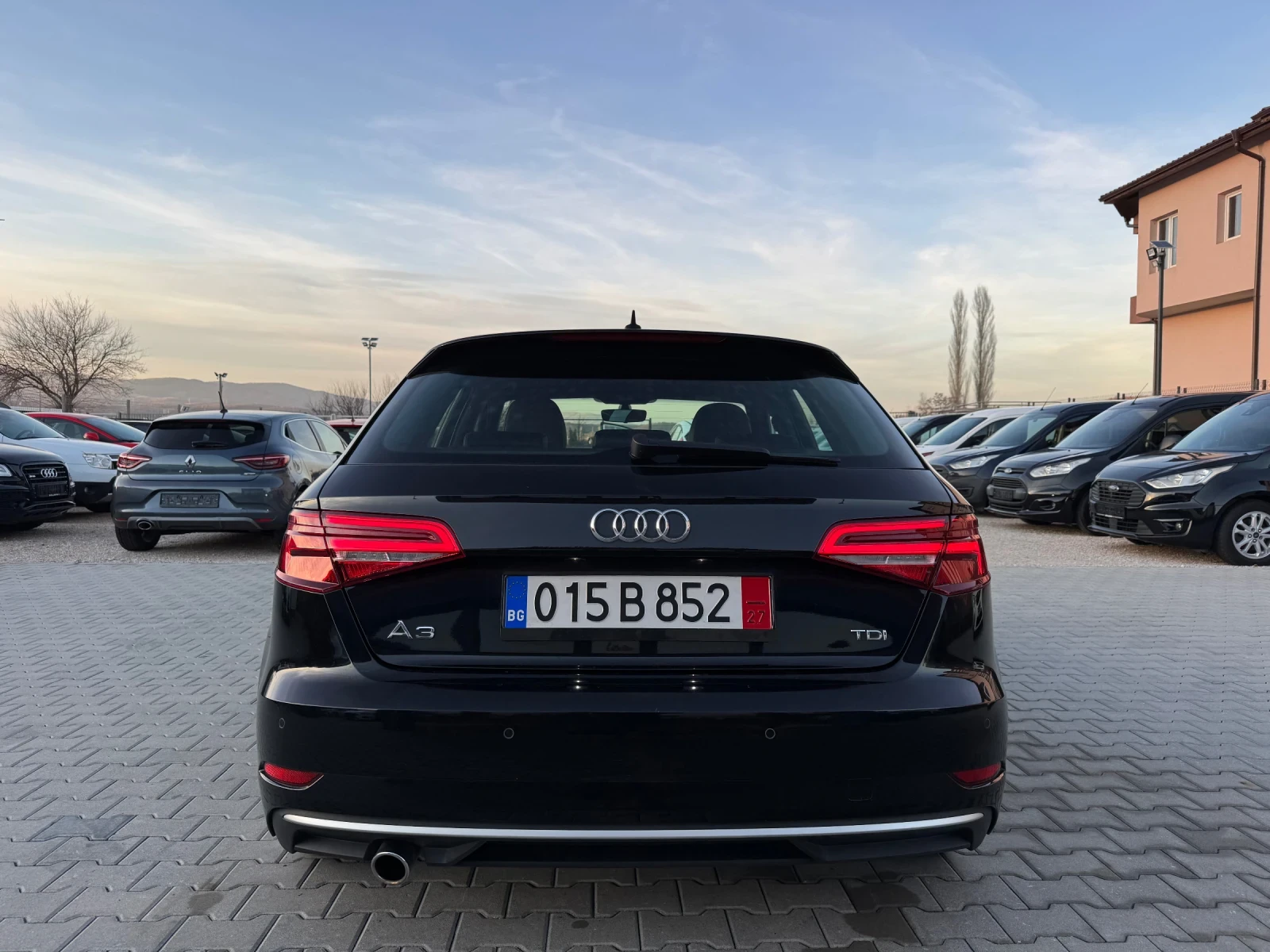 Audi A3 1.6TDI AVTOMAT S-LINE - изображение 5