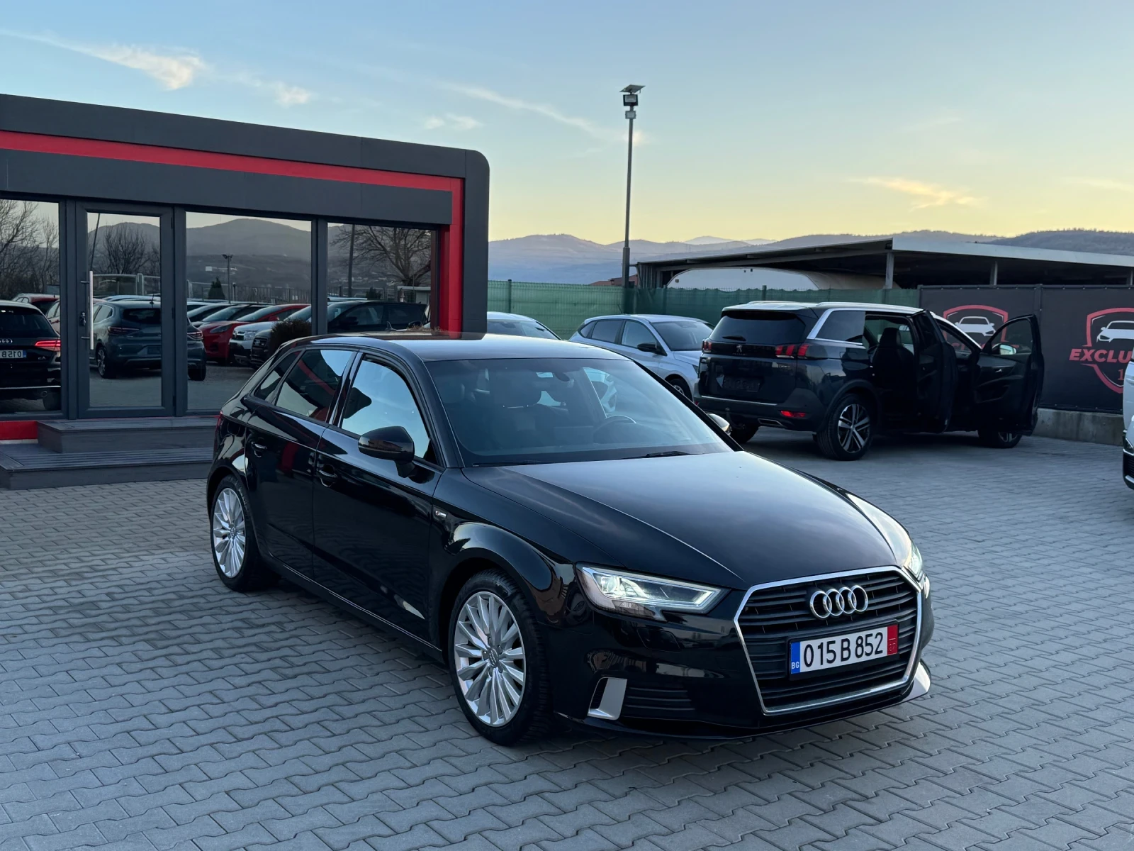 Audi A3 1.6TDI AVTOMAT S-LINE - изображение 6