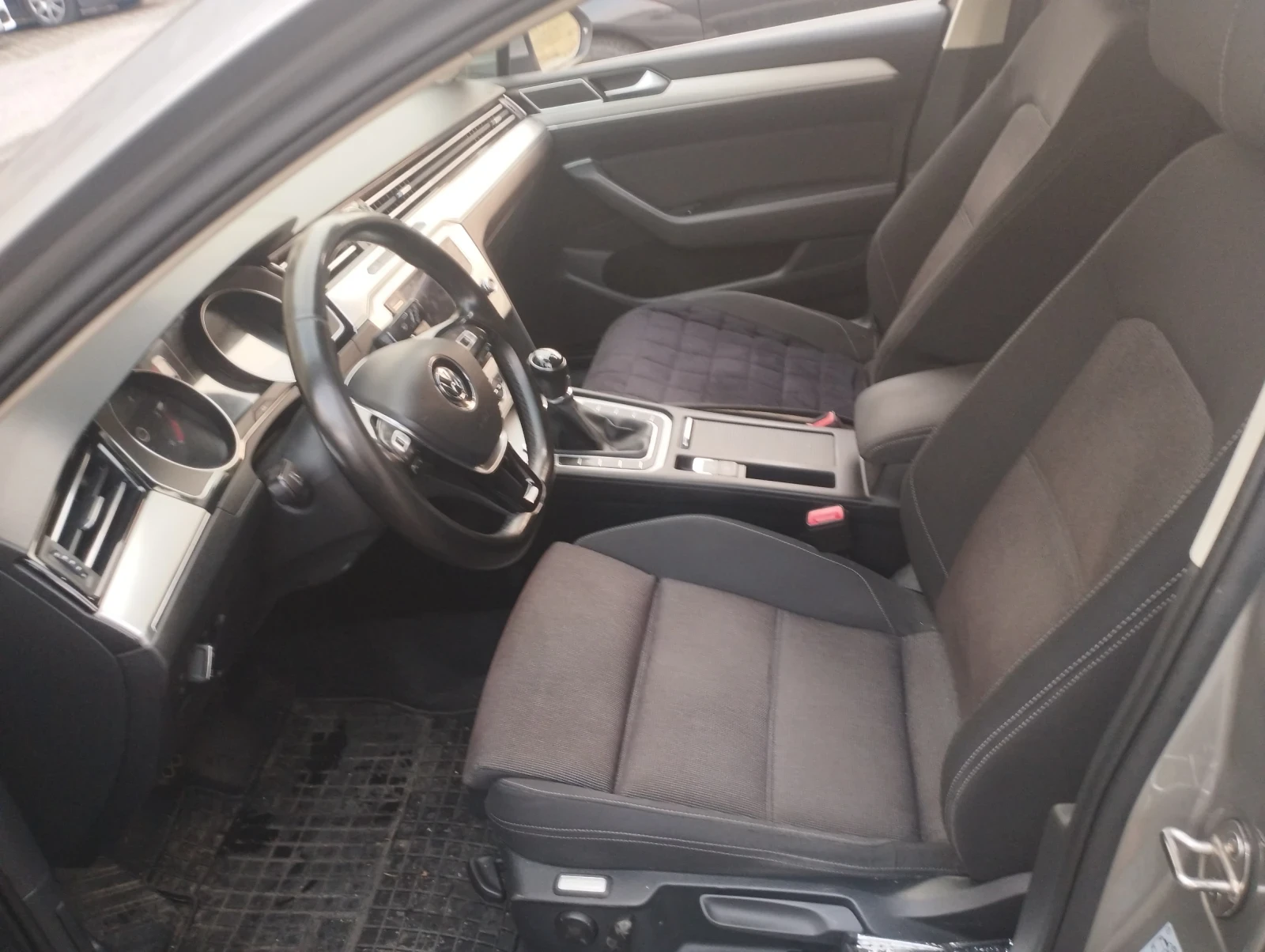 VW Passat B8 - изображение 6