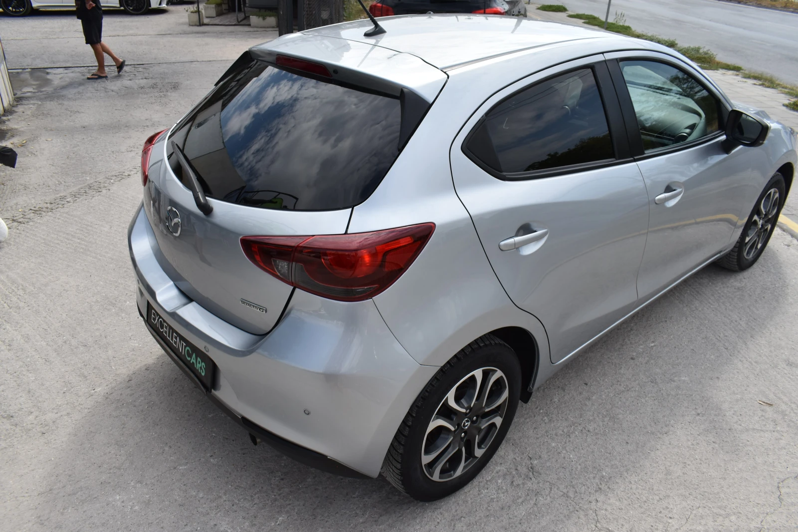 Mazda 2 1.5i* 100H.P* SKYACTIV* 68000KM!!!! - изображение 5