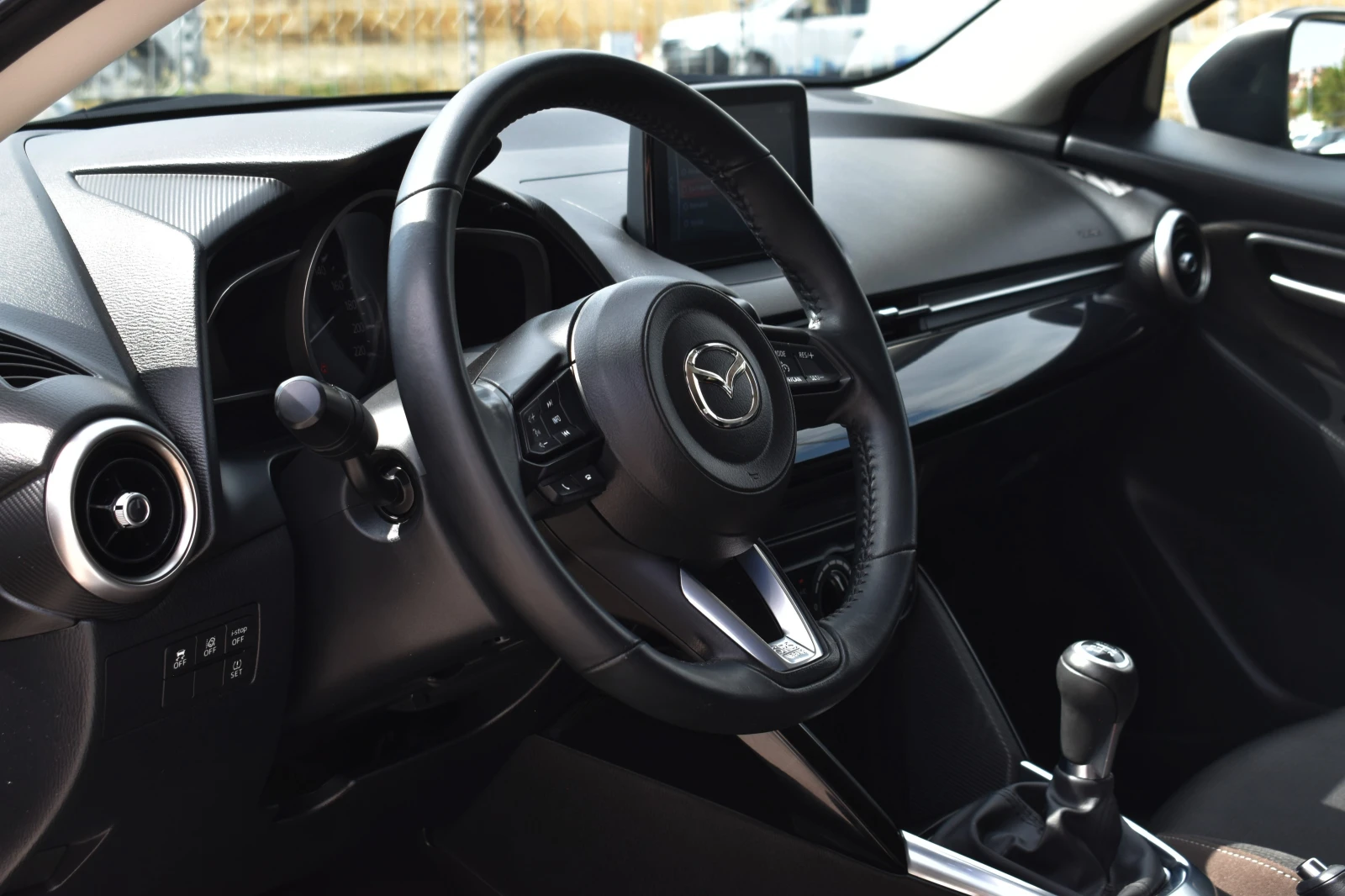 Mazda 2 1.5i* 100H.P* SKYACTIV* 68000KM!!!! - изображение 10
