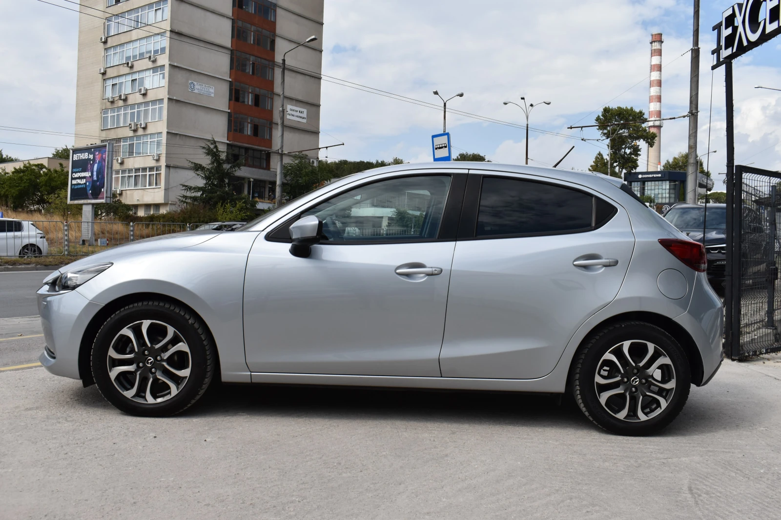 Mazda 2 1.5i* 100H.P* SKYACTIV* 68000KM!!!! - изображение 3
