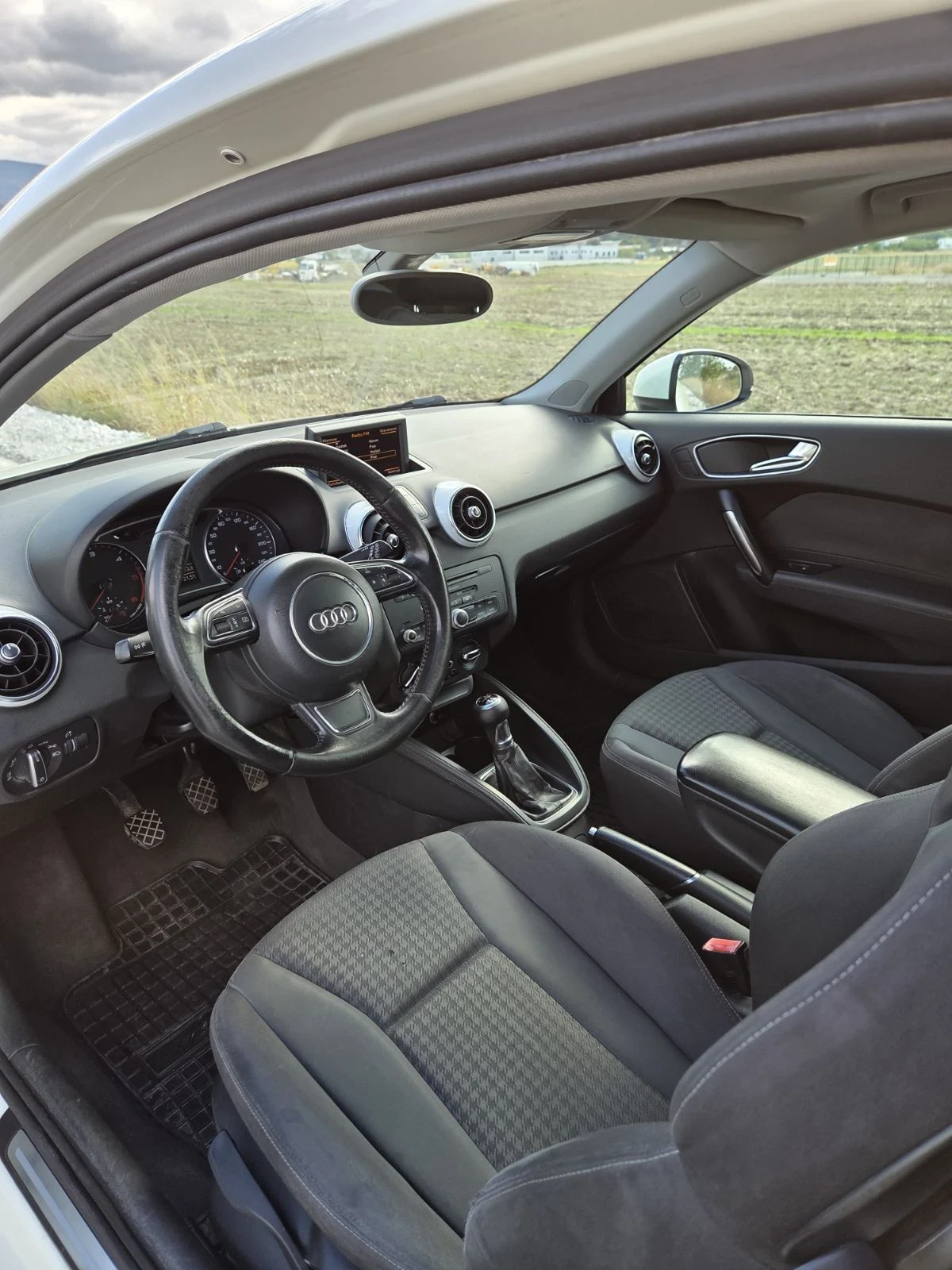 Audi A1 1.6  TDI | Mobile.bg   12