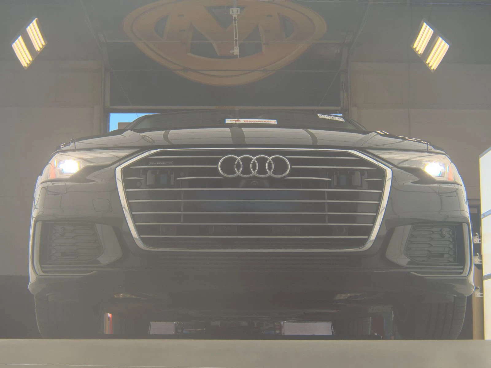 Audi A6 3.0T* PREMIUM* ДИГИТАЛНО* ТАБЛО* BANG* OLUFSEN* 36 - изображение 5