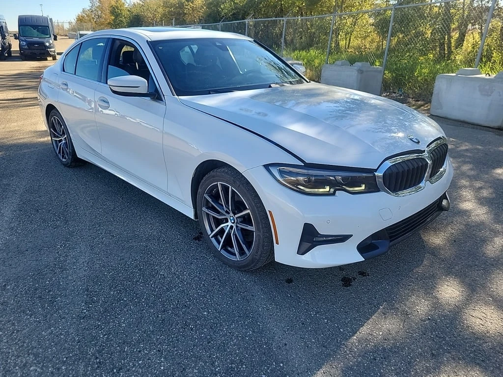 BMW 330 * 330I XDRIVE * CARFAX * БЕЗ ПЪРВОНАЧАЛНА ВНОСКА - изображение 3