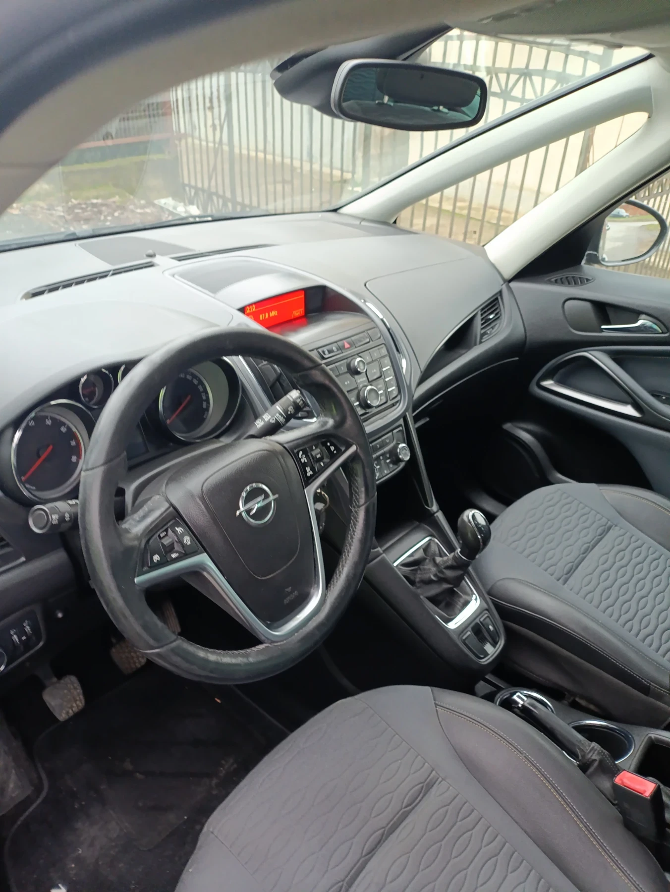 Opel Zafira 1.6turboIE Euro 6 - изображение 10