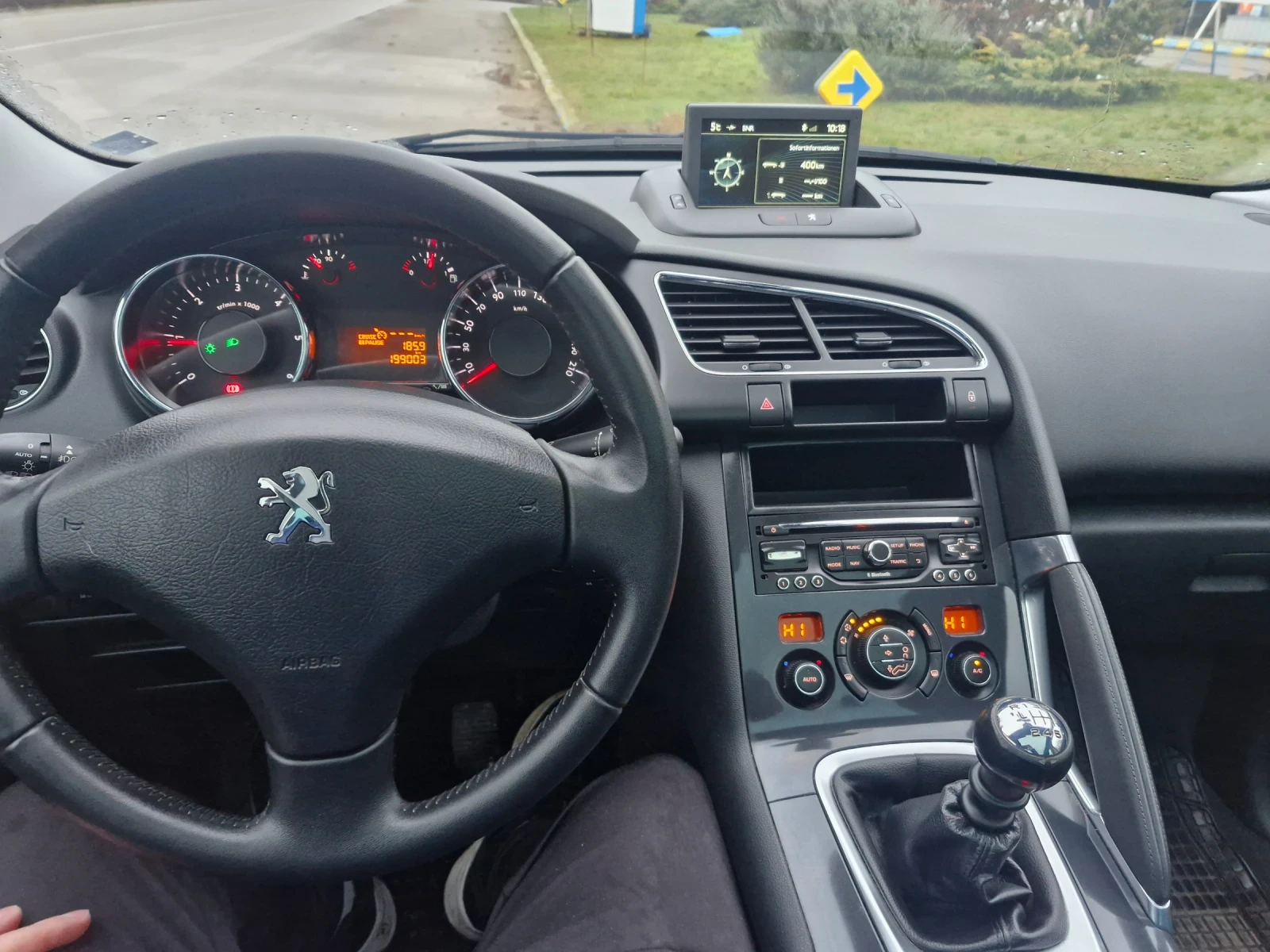 Peugeot 3008 1.6HDI FACELIFT - изображение 10