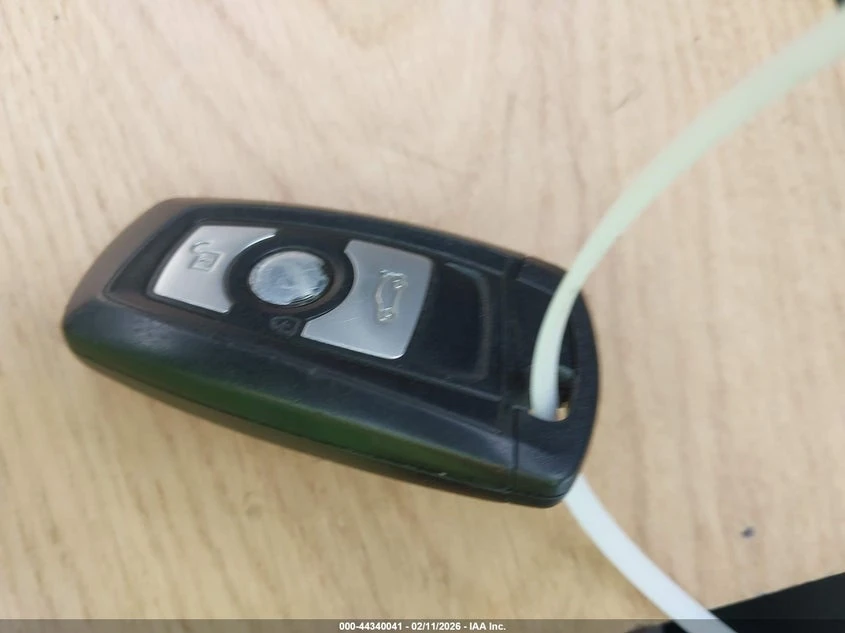 BMW 328 2.0L I-4 DI, DOHC, VVT, TURBO, 240HP All Wheel, снимка 11 - Автомобили и джипове - 53735453