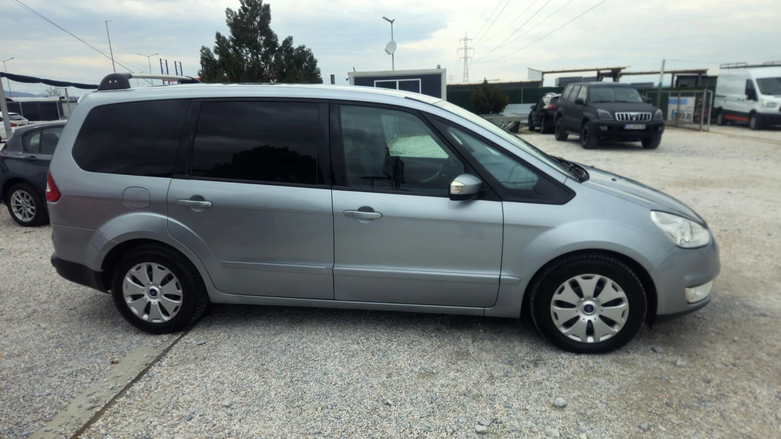 Ford Galaxy 2.0D 7места ТОП състояние, снимка 4 - Автомобили и джипове - 53915467