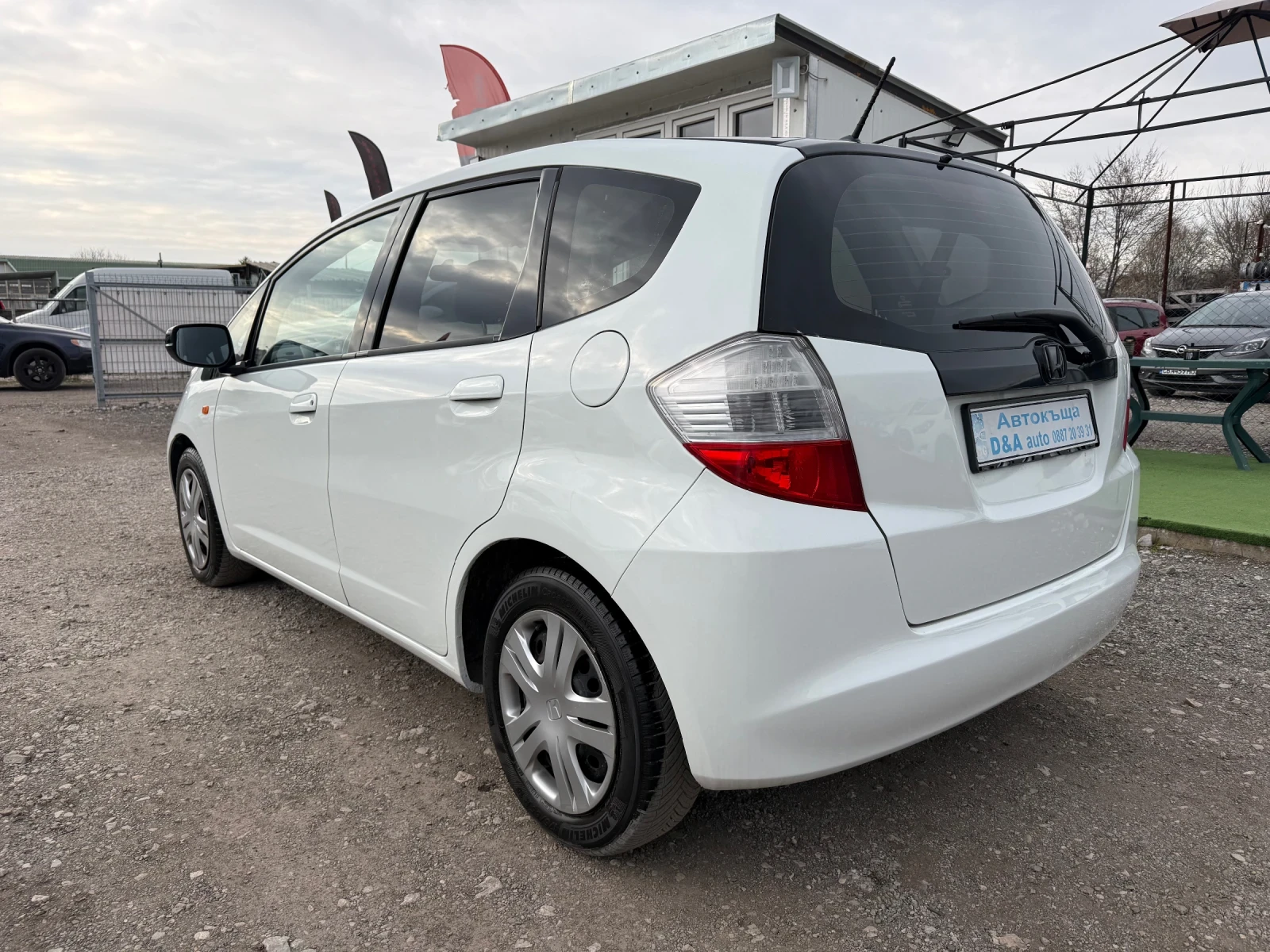 Honda Jazz 1.2i    Facelift , снимка 7 - Автомобили и джипове - 53952628