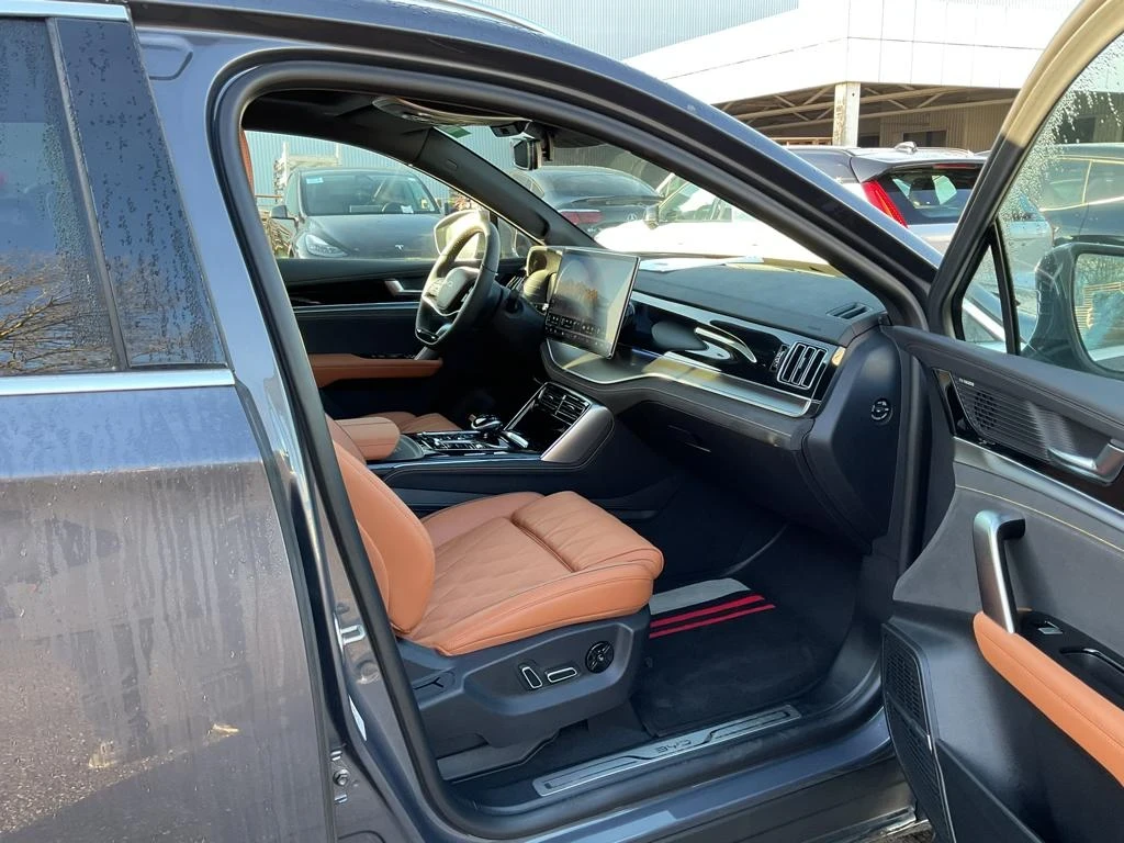 BYD Tang, снимка 9 - Автомобили и джипове - 54087781