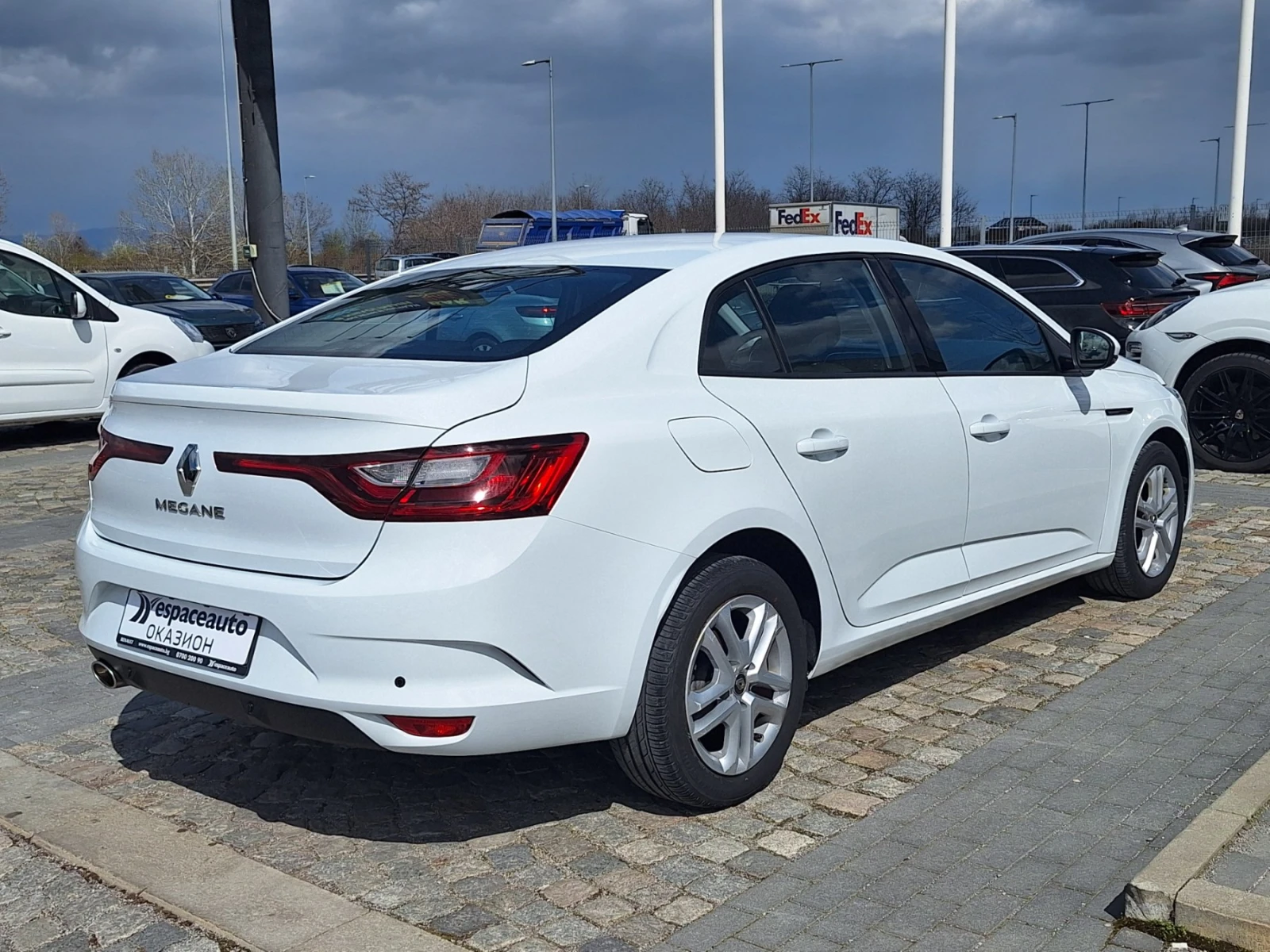 Renault Megane 1.3Tce/115к.с., снимка 4 - Автомобили и джипове - 54148193