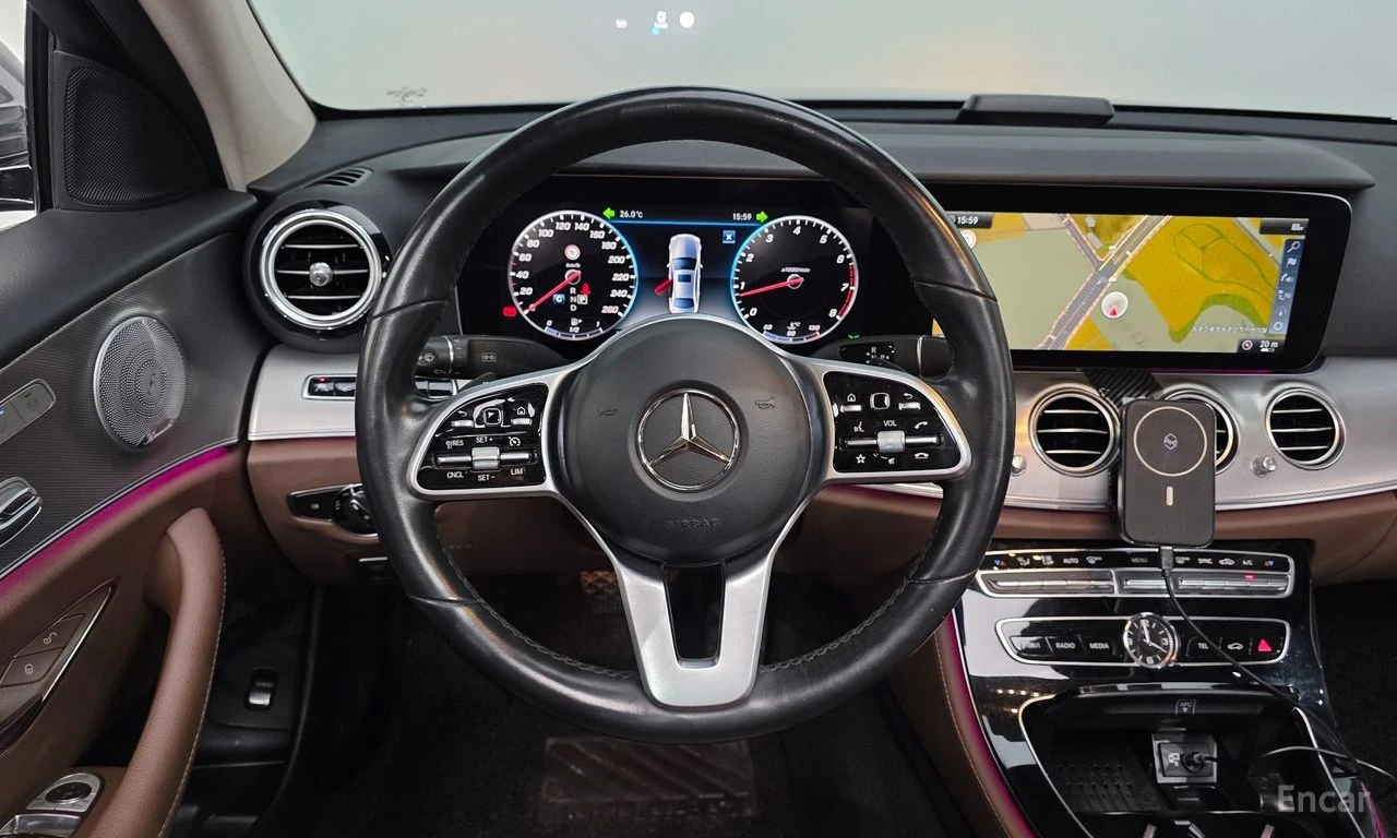 Mercedes-Benz E 300 АМG PACK* BURMESTER* 360 CAM* HEAD-UP* DIGITAL* , снимка 10 - Автомобили и джипове - 54446249