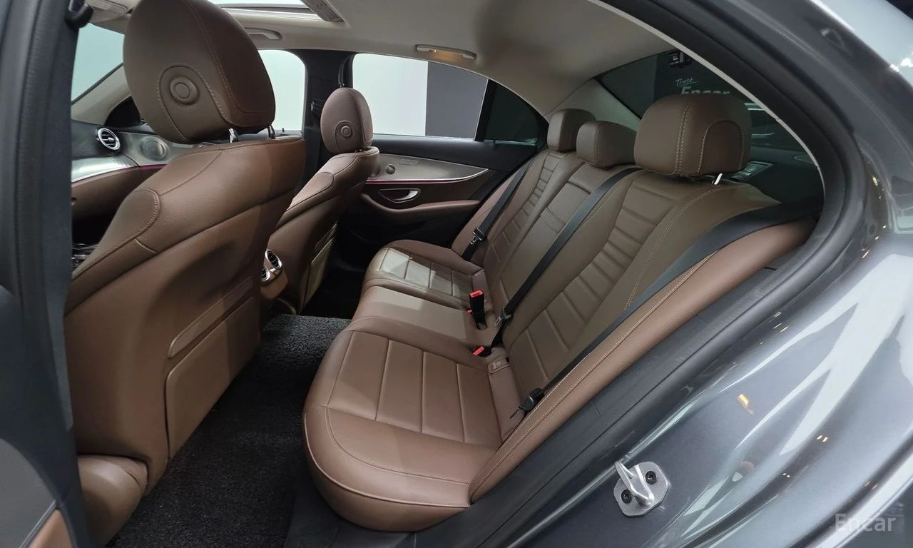 Mercedes-Benz E 300 АМG PACK* BURMESTER* 360 CAM* HEAD-UP* DIGITAL* , снимка 17 - Автомобили и джипове - 54446249