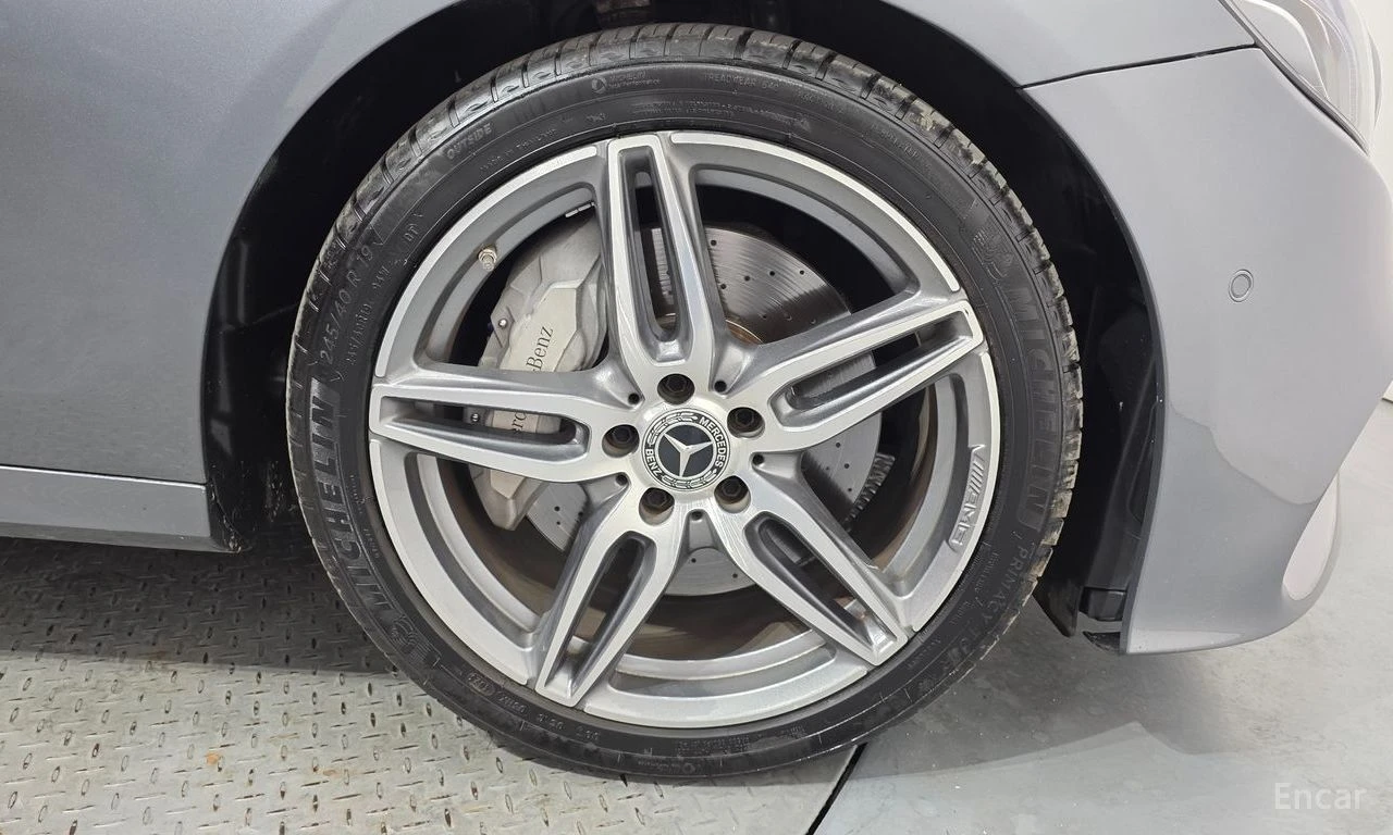 Mercedes-Benz E 300 АМG PACK* BURMESTER* 360 CAM* HEAD-UP* DIGITAL* , снимка 6 - Автомобили и джипове - 54446249