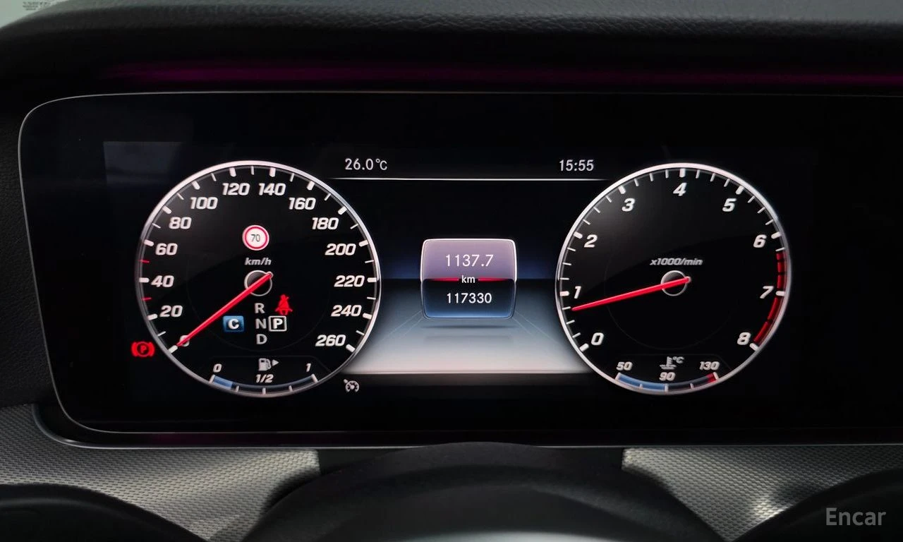 Mercedes-Benz E 300 АМG PACK* BURMESTER* 360 CAM* HEAD-UP* DIGITAL* , снимка 11 - Автомобили и джипове - 54446249