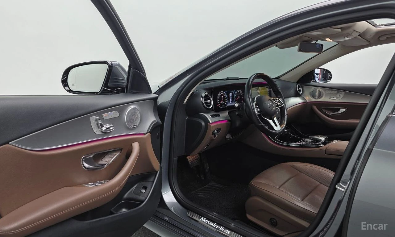 Mercedes-Benz E 300 АМG PACK* BURMESTER* 360 CAM* HEAD-UP* DIGITAL* , снимка 7 - Автомобили и джипове - 54446249
