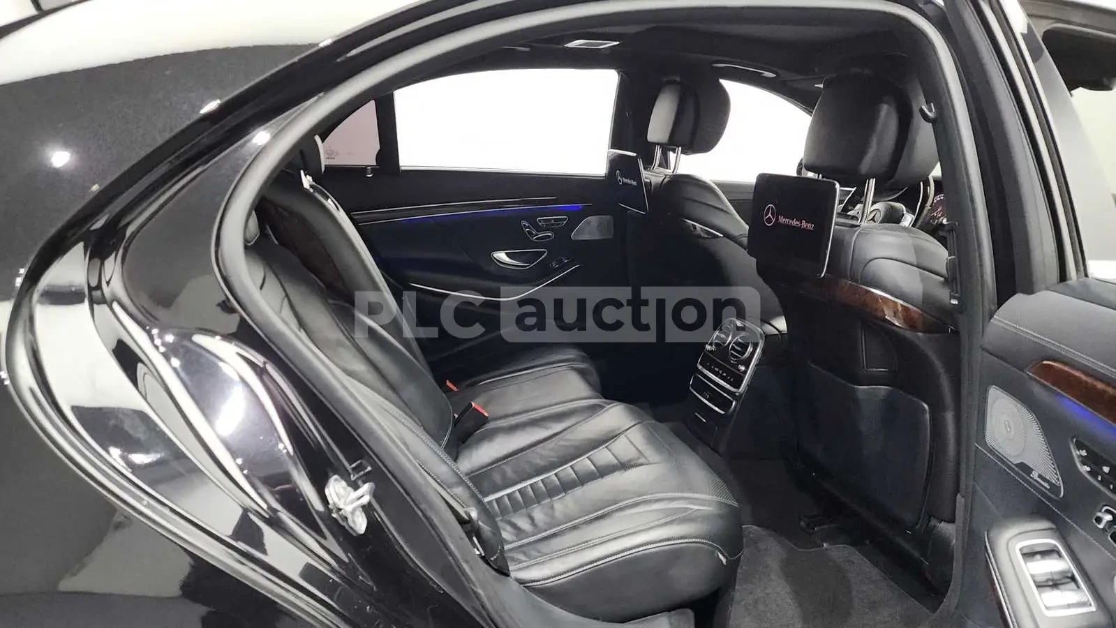 Mercedes-Benz S 560 4MATIC* DISTRONIC* BURMESTER* ОБДУХВАНЕ* , снимка 11 - Автомобили и джипове - 54567266