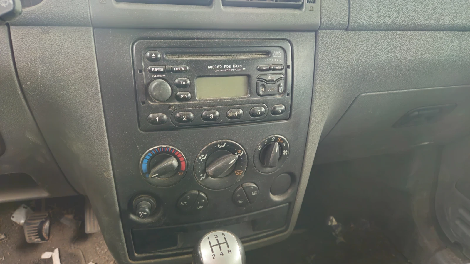 Ford Connect 1.8tdci/на части , снимка 8 - Автомобили и джипове - 54569139