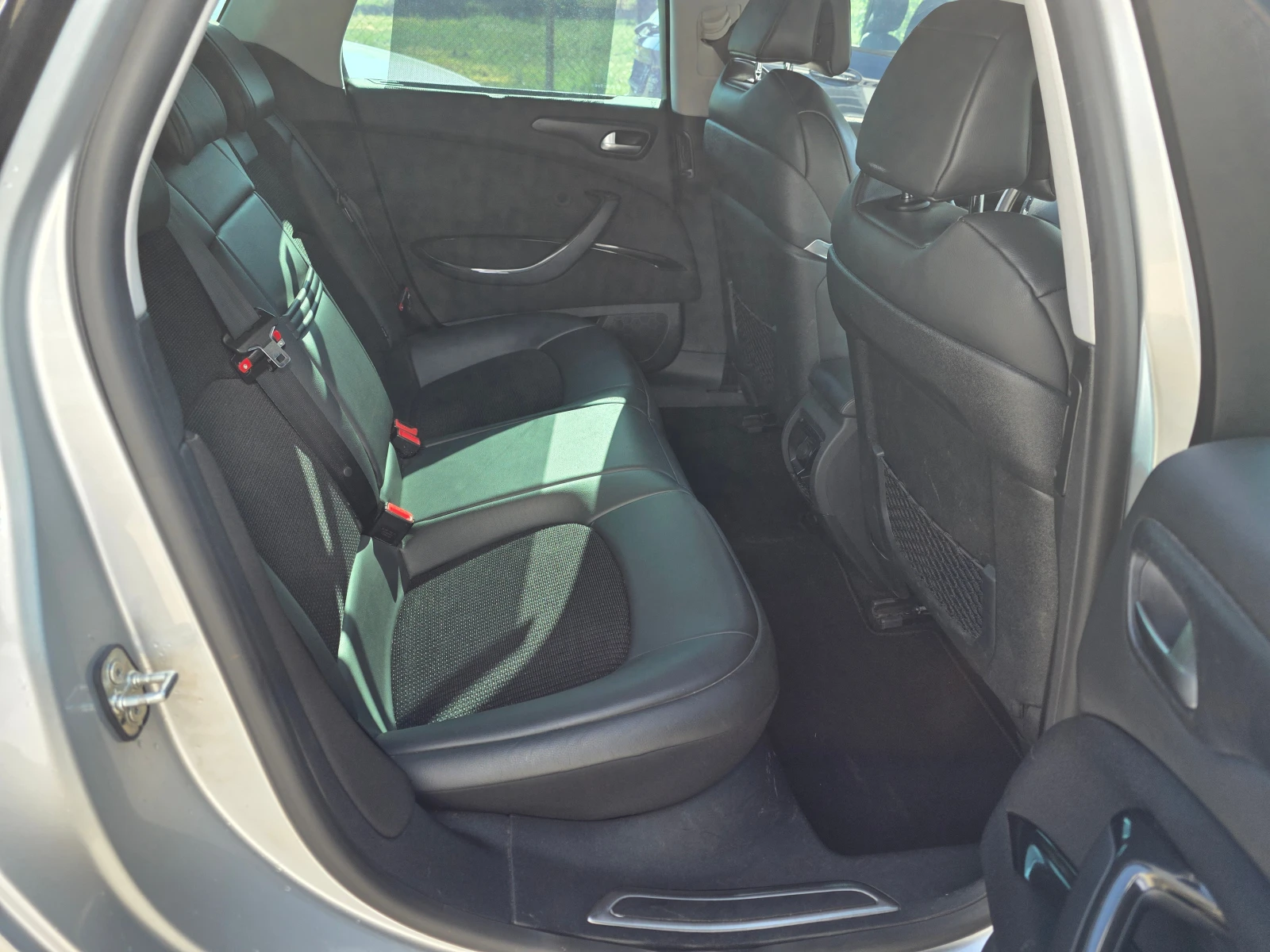 Citroen C5 2.0HDI 84000km!!!, снимка 10 - Автомобили и джипове - 55298688