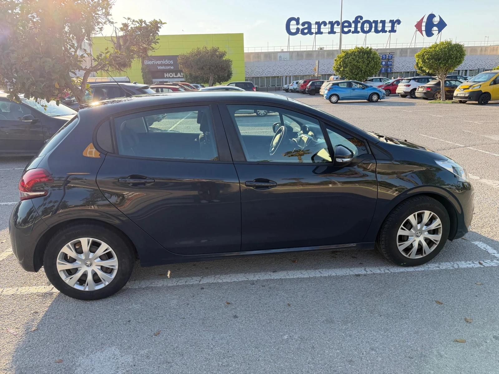 Peugeot 208, снимка 4 - Автомобили и джипове - 55836502