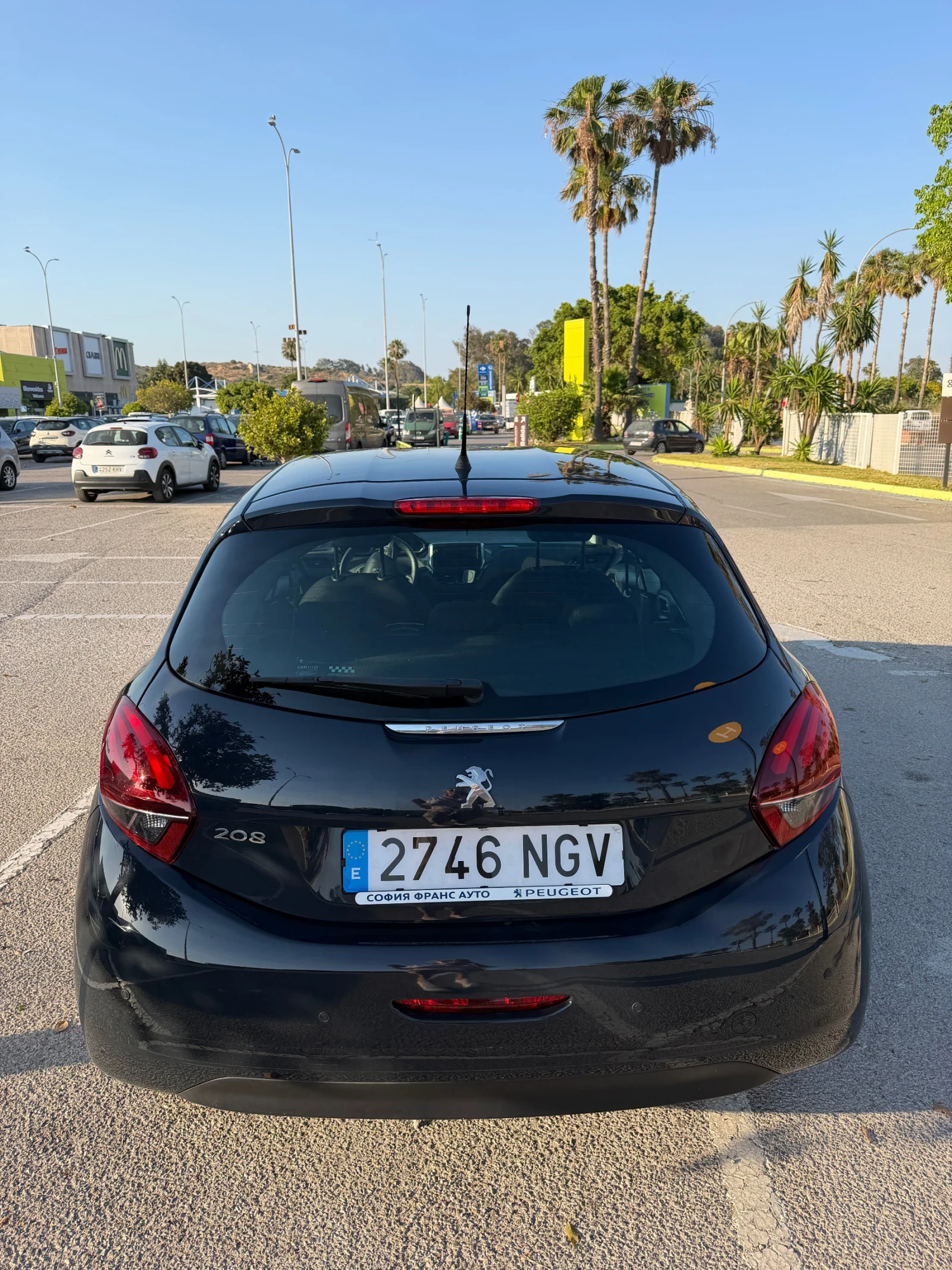 Peugeot 208, снимка 6 - Автомобили и джипове - 55836502