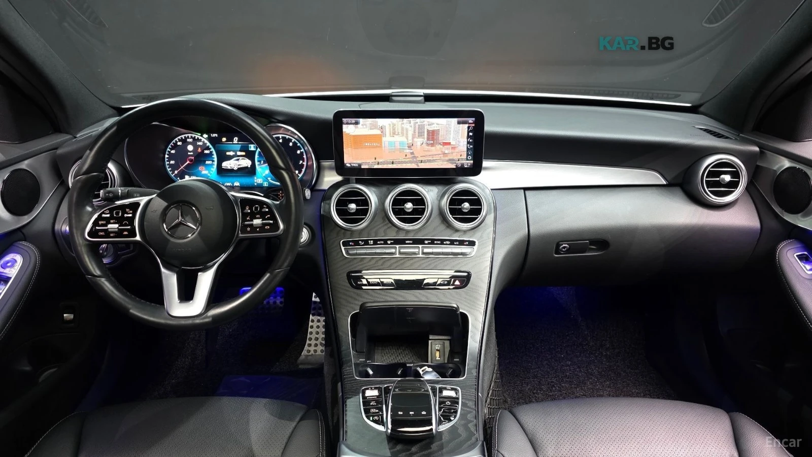 Mercedes-Benz C 200 AMG* КОЖА* НАВИ* ПАНО* КАМЕРА* ПОДГРЕВ, снимка 5 - Автомобили и джипове - 56008229