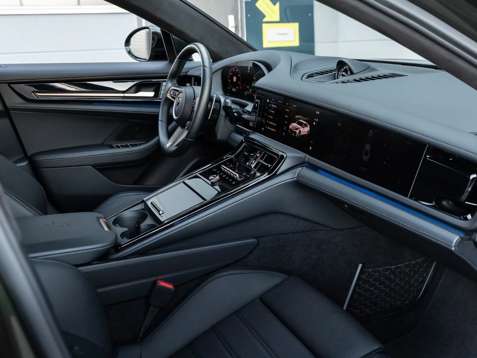 Porsche Panamera TURBO E-HYBRID/ SPORT CARBON/ CERAMIC/ ACTIVE RIDE | Mobile.bg � ����������� 12